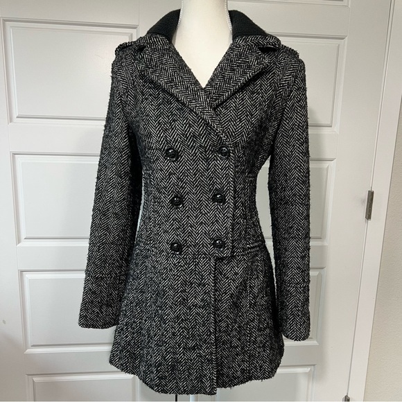 Guess SM Women's Black White Herringbone Double Breasted‎ Coat - Picture 1 of 7